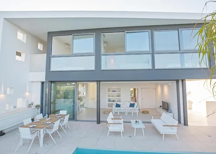 The White H Villa, Protaras, Fresh And Peaceful Villa *