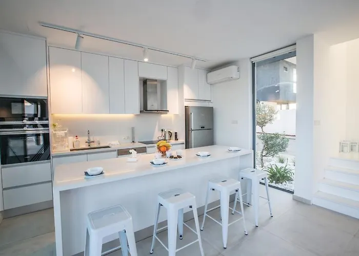 The White H Villa, Protaras, Fresh And Peaceful וילה *