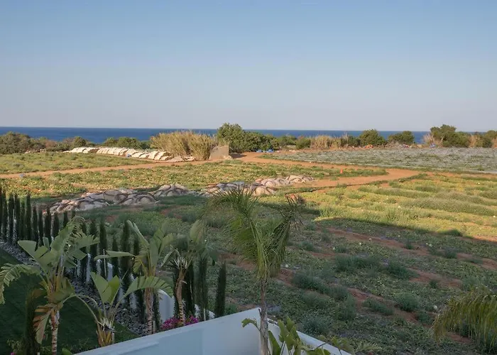 The White H Villa, Protaras, Fresh And Peaceful Paralimni